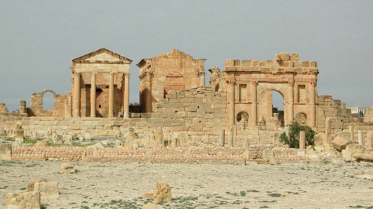 The Discovery of the Ancient Roman Military Camps
